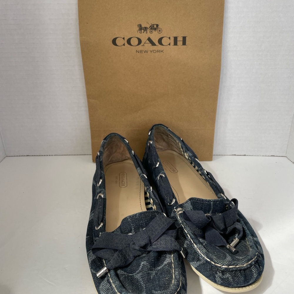 Coach Carisa Women Blue Denim Size 9 slip on shoe